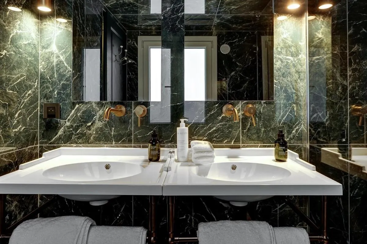 La Suite De Luxe Saint Germain パリ